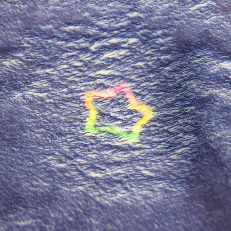 毛羽立ちによる色ムラ